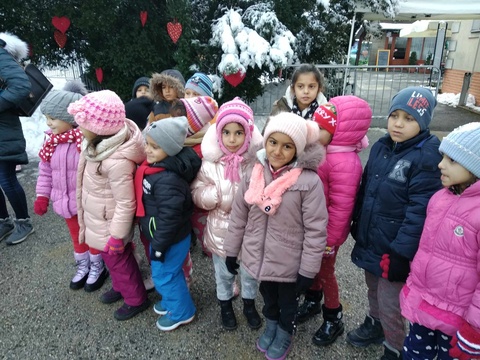 A MIÓVI Nyitnikék Tagóvodájának gyermekei a Supersum Alapítvány támogatásával a Mesebirodalomban tettek látogatást A MIÓVI Nyitnikék Tagóvodájának gyermekei a Supersum Alapítvány támogatásával a Mesebirodalomban tettek látogatást