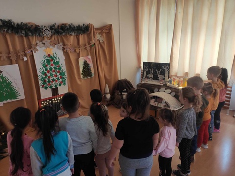 Adventi kiállítás a MIÓVI Bársony János Úti Tagóvodájában Adventi kiállítás a MIÓVI Bársony János Úti Tagóvodájában