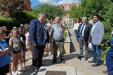 Minap - EGYRE VIRÁGOSABB MISKOLC Minap - EGYRE VIRÁGOSABB MISKOLC