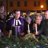 Fellobbant az első gyertyaláng Miskolc adventi koszorúján